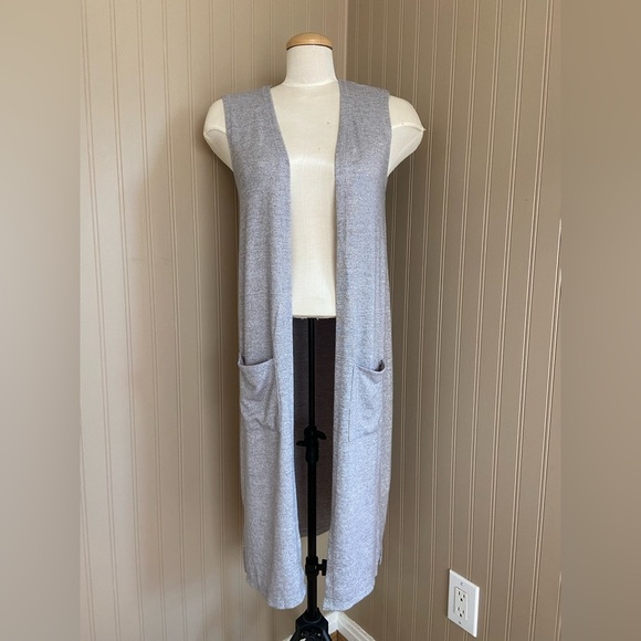 twik Jackets & Blazers - Twik Grey Super Soft Long Sleeveless Sweater Vest Women’s Size Small
